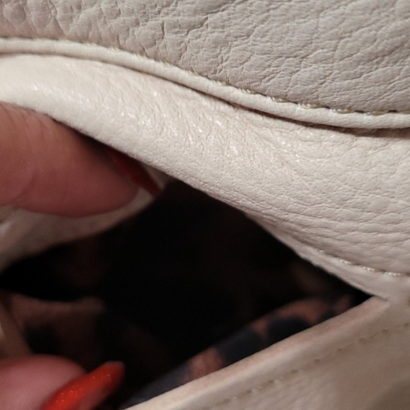 B.Makowsky Black Cream Leather Shoulder Bag Purse - Picture 11 of 15